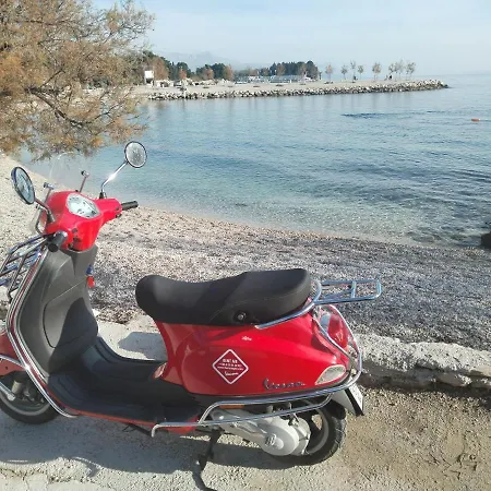 Vespa & Jacuzzi
